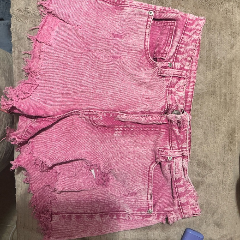 Celebrity Pink Frayed Hem Jean Shorts